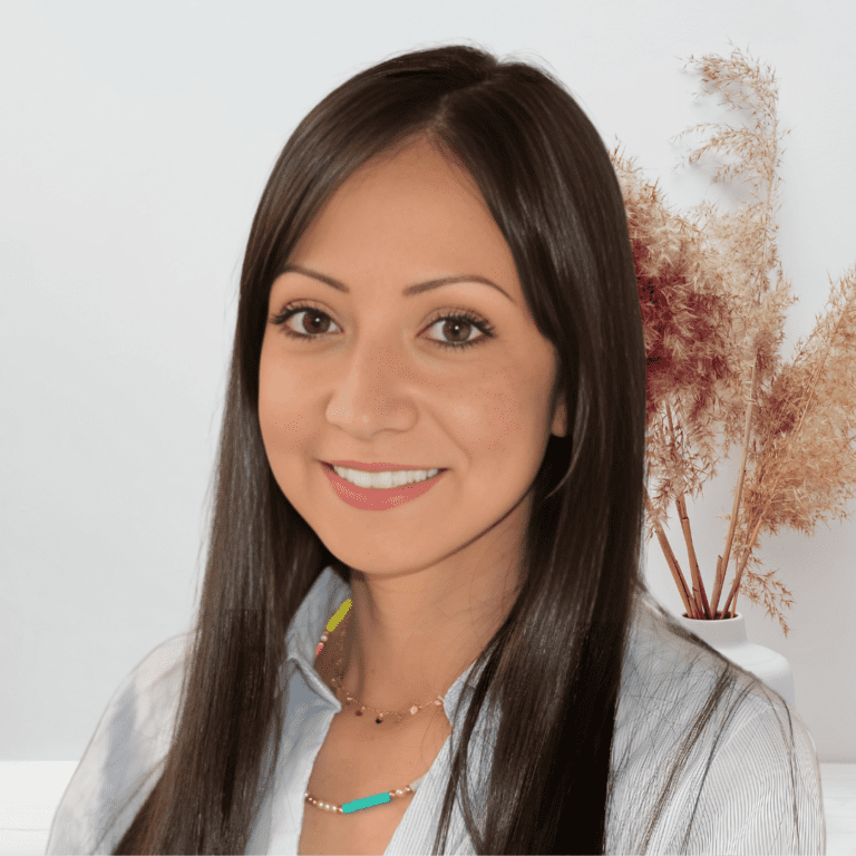 Samady Ysaacura, especialista en gestión emocional, ansiedad y cambio de hábitos.