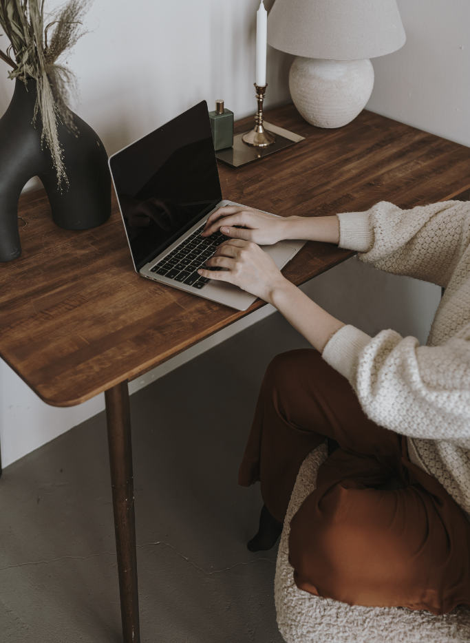 Espacio de trabajo de Samady Ysaacura donde nacen estrategias de gestión emocional y hábitos.